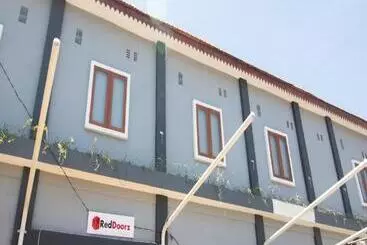 Pensión Reddoorz Syariah Near Universitas 17 Agustus Banyuwangi