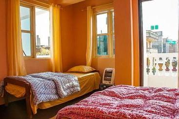 هاستل Durbar Square Backpackers Inn
