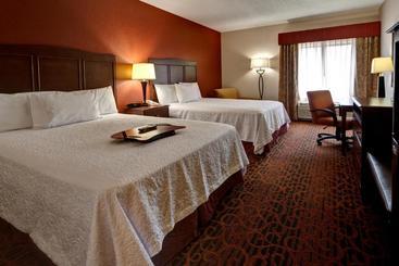 هتل Hampton Inn Manhattan