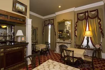 فندق The Guest House Historic Mansion