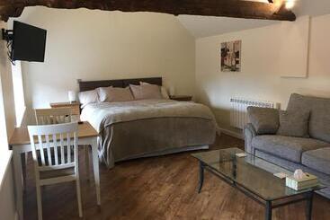 צימר The Stables At Harby