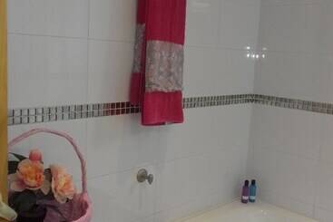 آپارتمانهای توریستها Deluxe Centre Apart With Parking