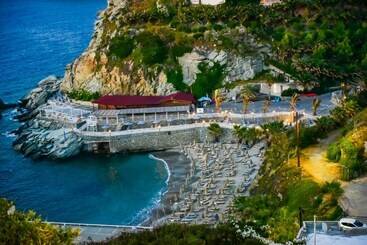Turistlejligheder Sea Front Panorama Villa Private Pool