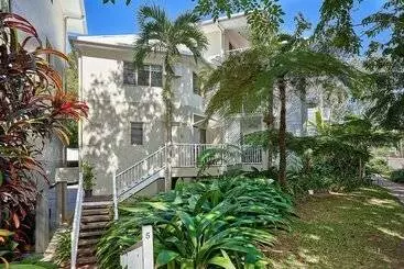 Turistihuoneistot Tropical Oasis Near Beach