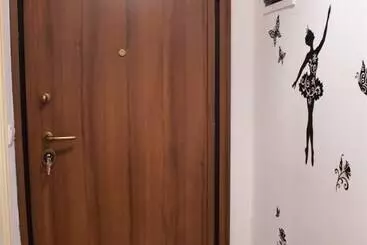 ツーリストアパートメント Small & Cozy Flat Near Hospitals