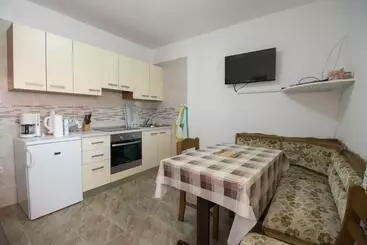 ツーリストアパートメント Apartment Kreso