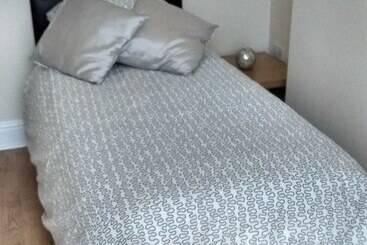 بنسيون Derwent Apartment 1