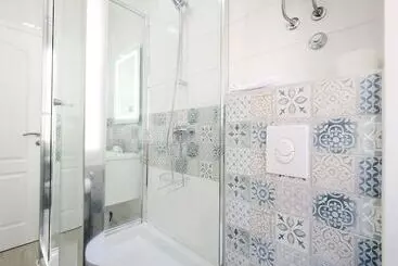 Pensione Pyrotima Apartments