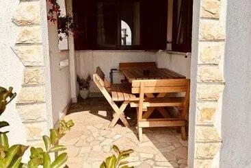 ツーリストアパートメント Apartment Wood Street And India