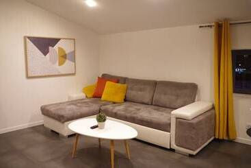 Apartamente turistice La Villa Tria Castella