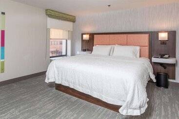 Отель Hampton Inn Williamsportdowntown
