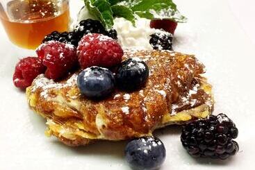 فندق The Hedges Inn