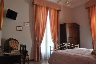 ペンション Villa Del Poeta