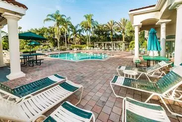 ツーリストアパートメント Aco238226   Emerald Island Resort   3 Bed 2.5 Baths Townhome