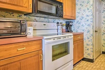 Жильё для туристов Cozy Pocono Mountain Escape