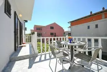 Turistihuoneistot Apartment Mijo