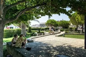 آپارتمان‌های توریست‌ها Apartment Roje