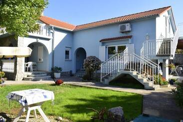 آپارتمان‌های توریست‌ها Apartment Blumen Oase