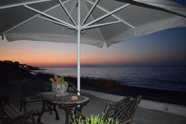 Ferienwohnungen Tzannis Cave House