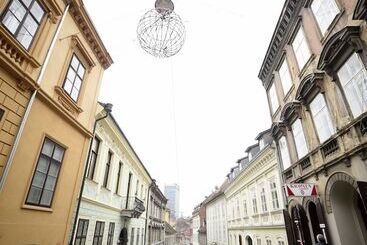 آپارتمانهای توریستها Downtown Zagreb Apartments