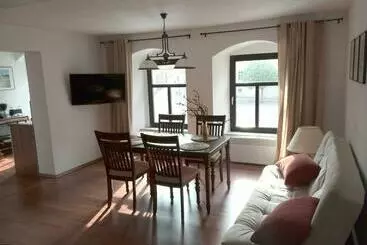 ツーリストアパートメント Altstadt Apartments