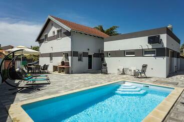 شقق خاصة سياحية Holiday Home Damjan