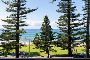 Turistlägenheter Manly Beachfront Apartment