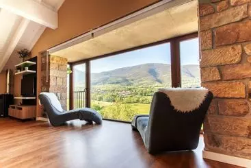 ツーリストアパートメント El Balcon De La Lomba