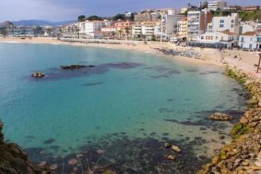 Apartamentos turísticos 104656    Villa In Blanes