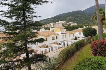 Жильё для туристов Las Brisas 33