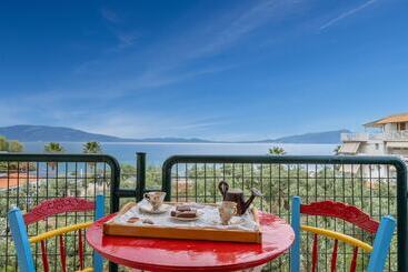 ツーリストアパートメント M K Apartments