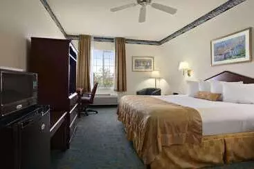 호텔 Ramada By Wyndham Williams