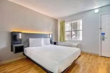 Апартаменты Studio 6san Antonio, Tx  Six Flags