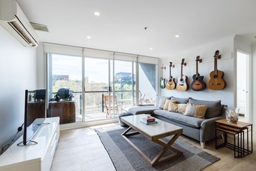 Yuki, 1bdr Melbourne Apartment