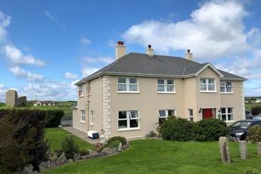 ベッドアンドブレックファースト Moloney House