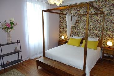 פנסיון A La Vill Adour