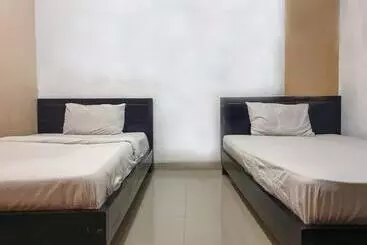 ホテル Grand Azizah Makassar Redpartner