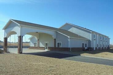 Отель Herington Inn And Suites