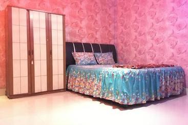 Hotel Oyo 1883 Mulia Tiza