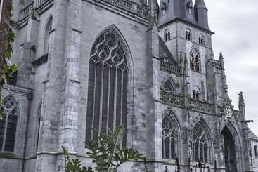 住宿加早餐  Confluences