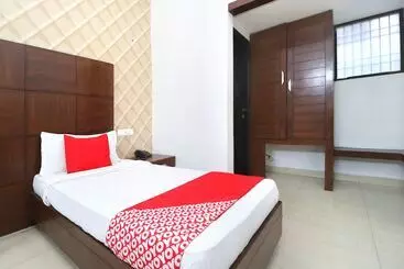 Hotel Space By Oyo Rooms