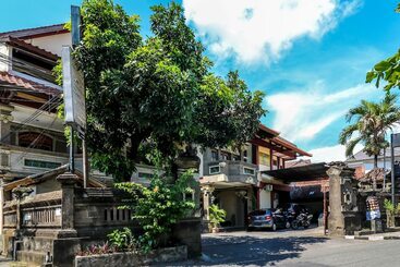 Otel Spot On 1927  Candra Adigraha