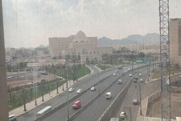 هتل Manarat Al Taj