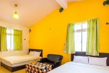 تختخواب و صبحانه Kenting Trail Villa