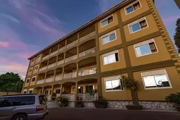 Hotel Karibu Bb Suites