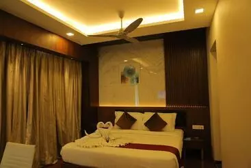 Hotel The Royal Grand