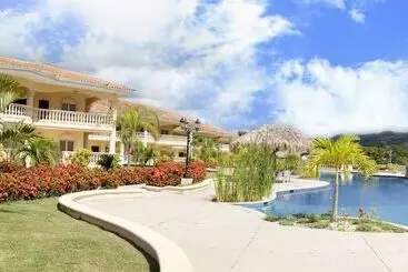 هتل La Ensenada Beach Resort  All Inclusive