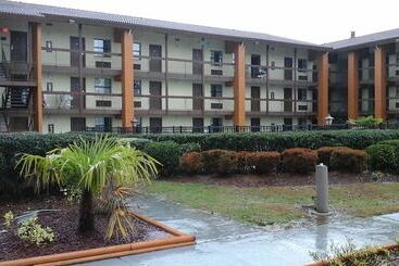 בית מלון כפרי Knights Inn Lithonia