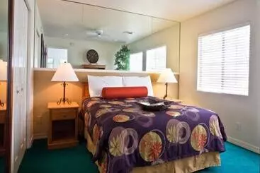 London Bridge Resort