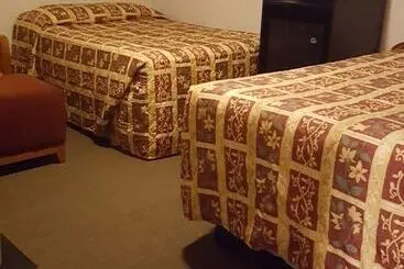 Отель Hub City Inn